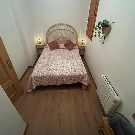 Daire Callejon Del Greco Parking Free Junto A La Catedral *