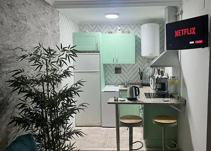 Callejon Del Greco Parking Free Junto A La Catedral